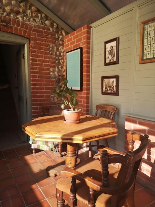 Heath Cottage Lower Southrepps North Norfolk Cromer Exterior photo