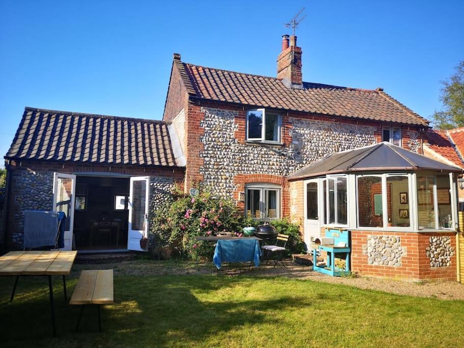 Heath Cottage Lower Southrepps North Norfolk Cromer Exterior photo