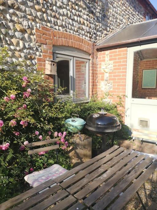 Heath Cottage Lower Southrepps North Norfolk Cromer Exterior photo